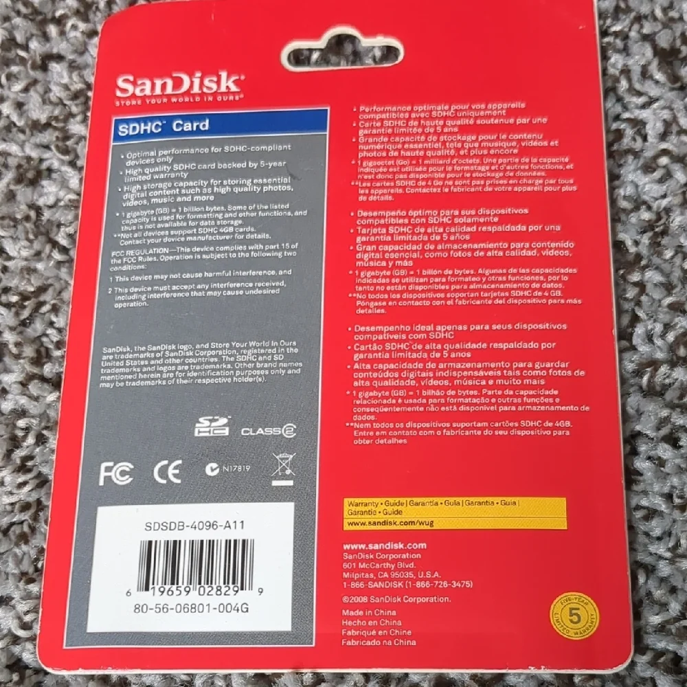 SanDisk 4GB SDHC Card -new